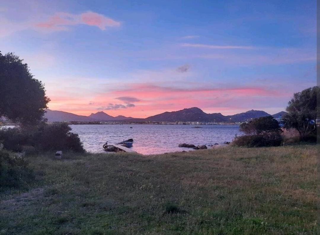 Magic Dalu Con Posto Auto Apartment Olbia Luaran gambar